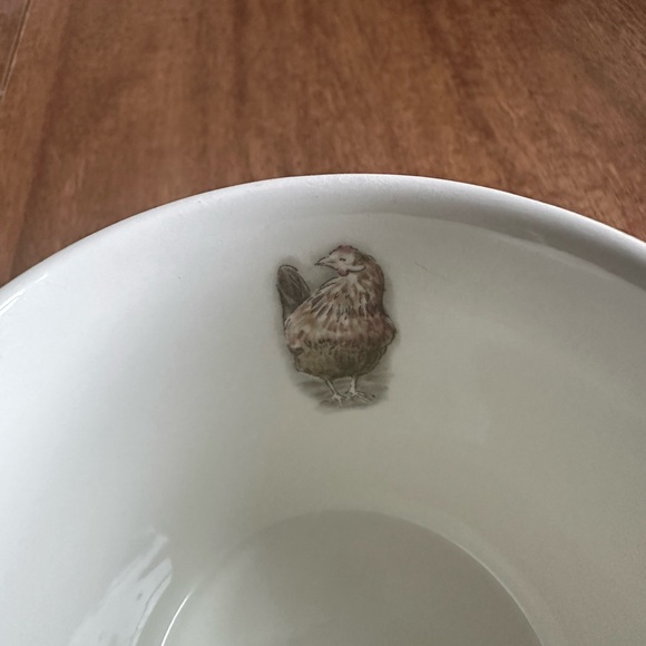 2 Wedgewood small China Peter Rabbit and Miss Tiggy Winkle children mugs - Picture 10 of 12